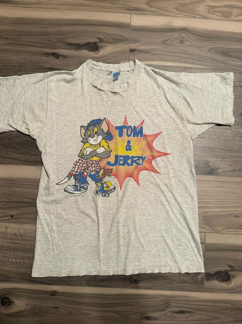 Vintage Thrashed 1997 Tom & Jerry Graphic T-Shirt Size Large